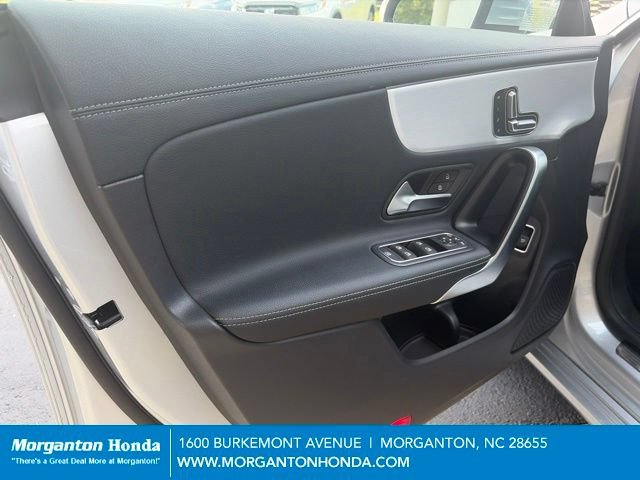 Used 2025 Mercedes-Benz CLA 250 4MATIC image 13