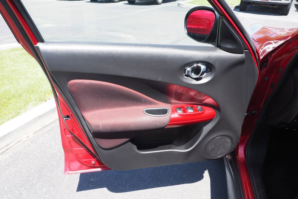 Used 2012 Nissan Juke SL AWD/4WD image 15