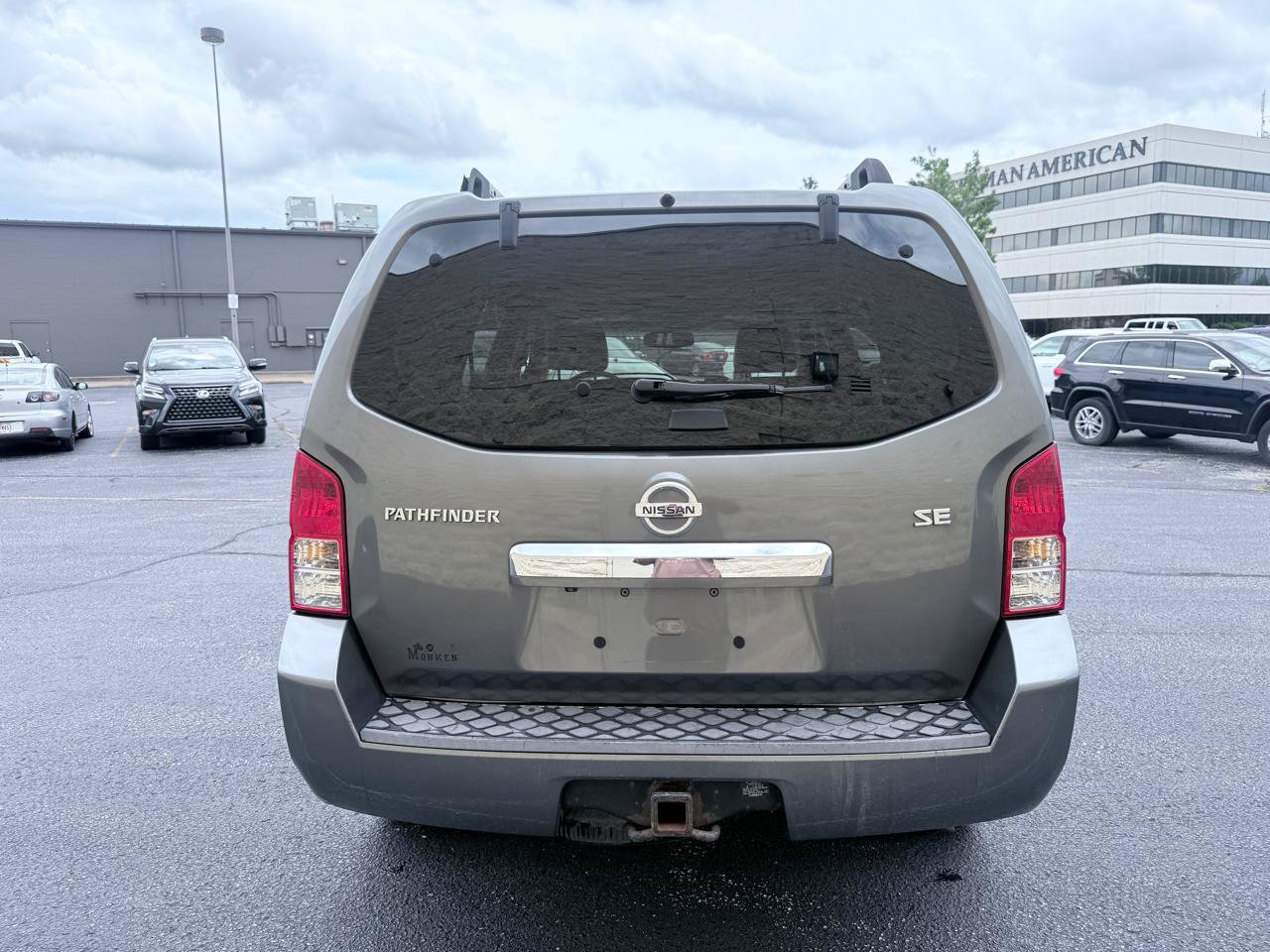 Used 2008 Nissan Pathfinder SE w/ Leather Pkg AWD/4WD image 4