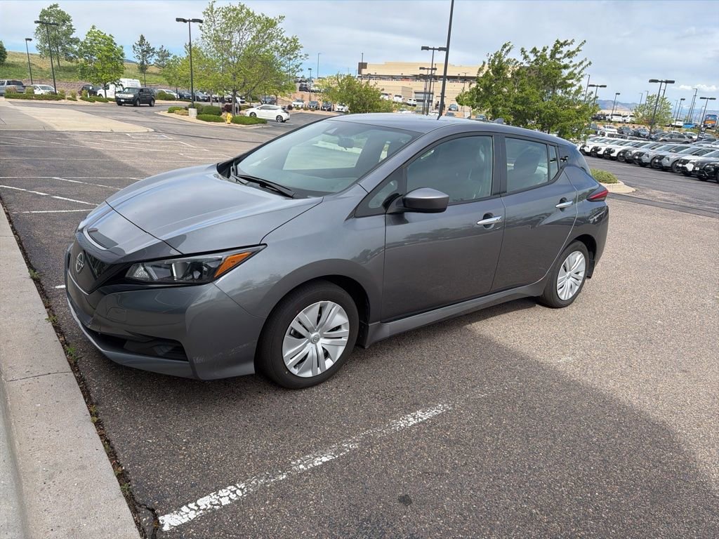 Used 2025 Nissan Leaf S FWD image 1