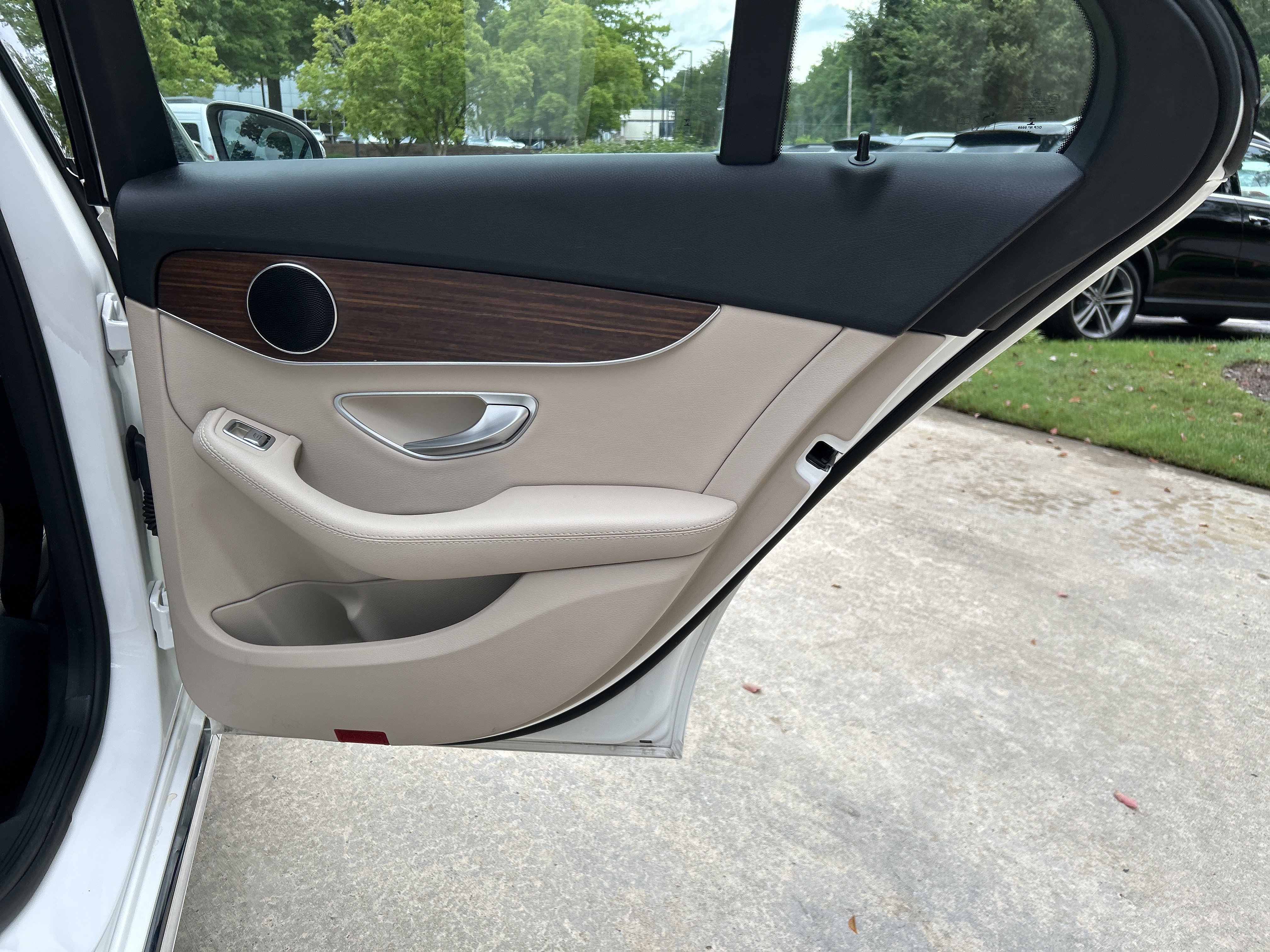Used 2019 Mercedes-Benz C 300 Sedan image 40
