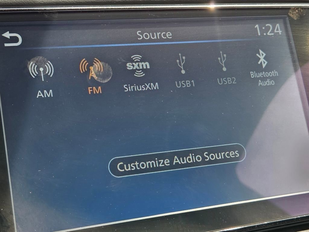 Used 2024 Nissan Kicks SR w/ SR Premium Package image 17