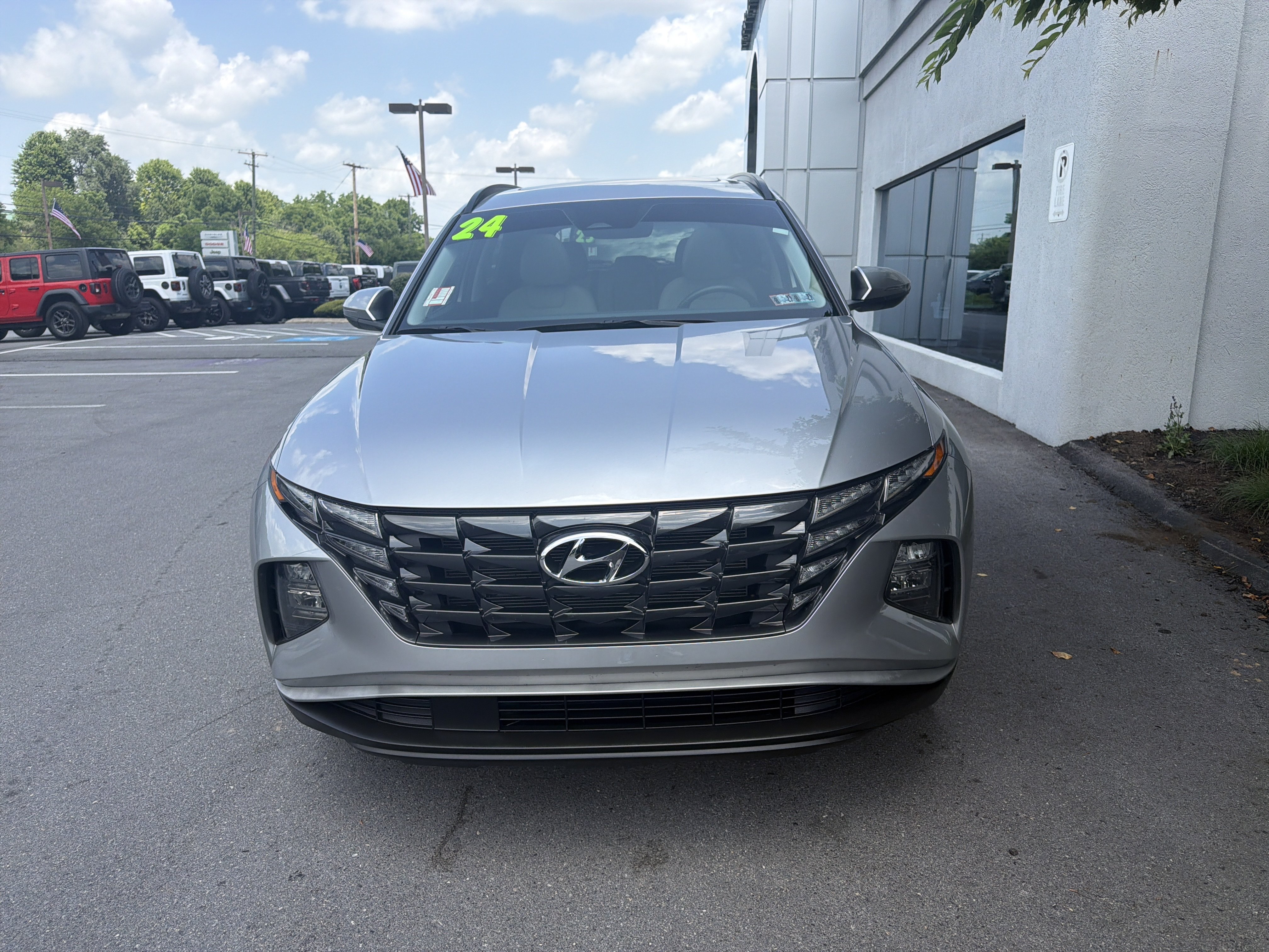 Used 2024 Hyundai Tucson SEL w/ Convenience Package AWD/4WD image 9