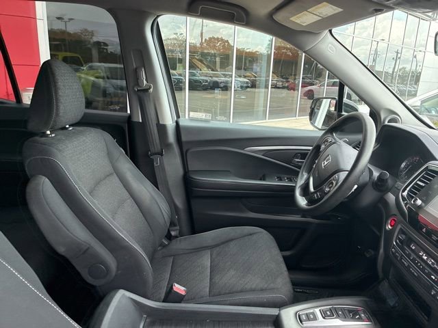 Used 2021 Honda Ridgeline Sport image 10