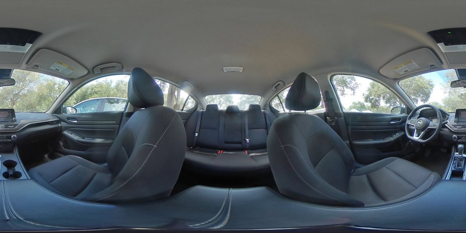 Used 2025 Nissan Altima 2.5 SV FWD image 42
