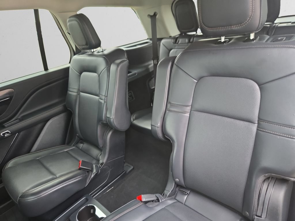 Used 2025 Lincoln Aviator AWD w/ Jet Appearance Package image 14