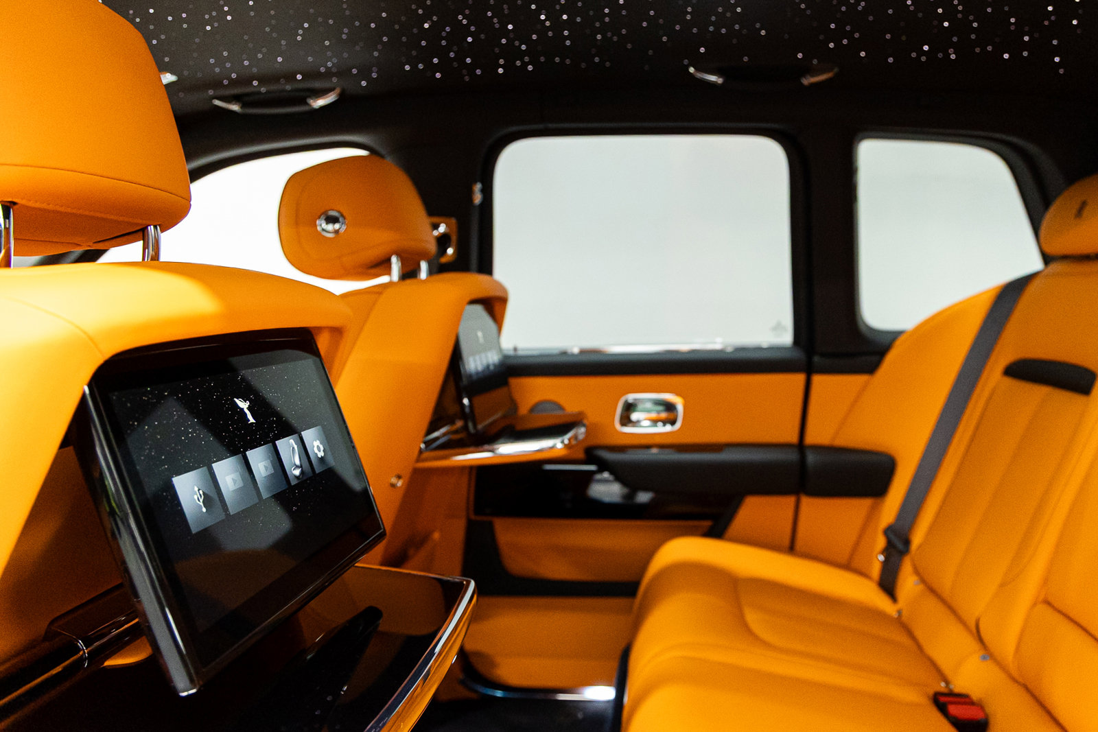 New 2026 Rolls-Royce Cullinan image 51