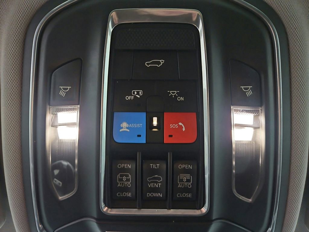 Used 2021 Jeep Grand Cherokee L Limited w/ Trailer Tow Group (B) image 38