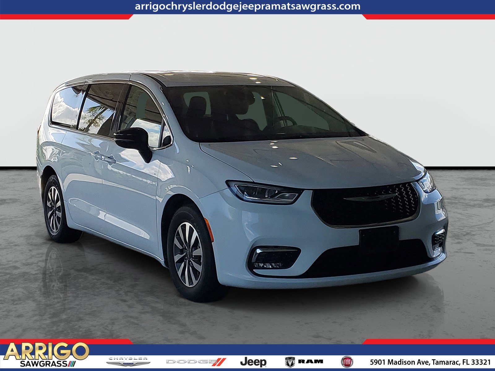 Certified 2024 Chrysler Pacifica Limited