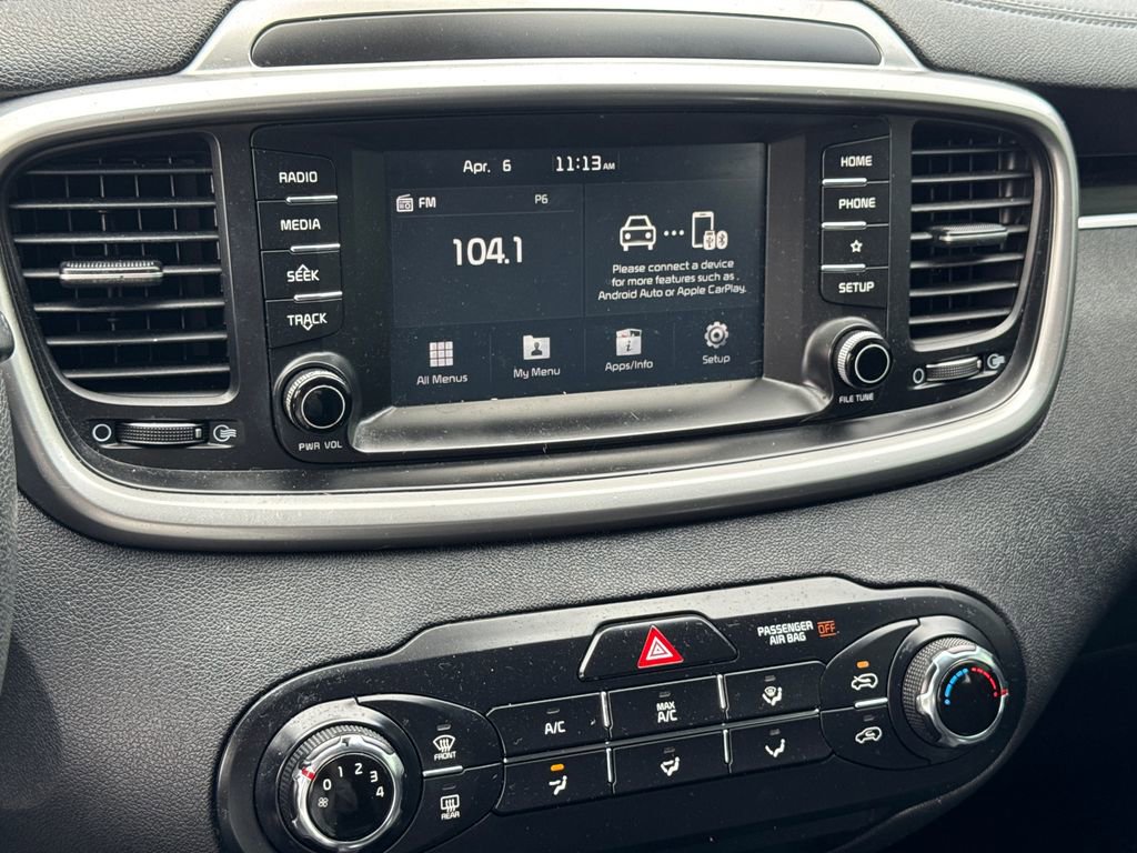 Used 2019 Kia Sorento FWD image 28
