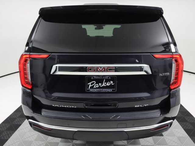 Used 2023 GMC Yukon SLT w/ SLT Luxury Package AWD/4WD image 4