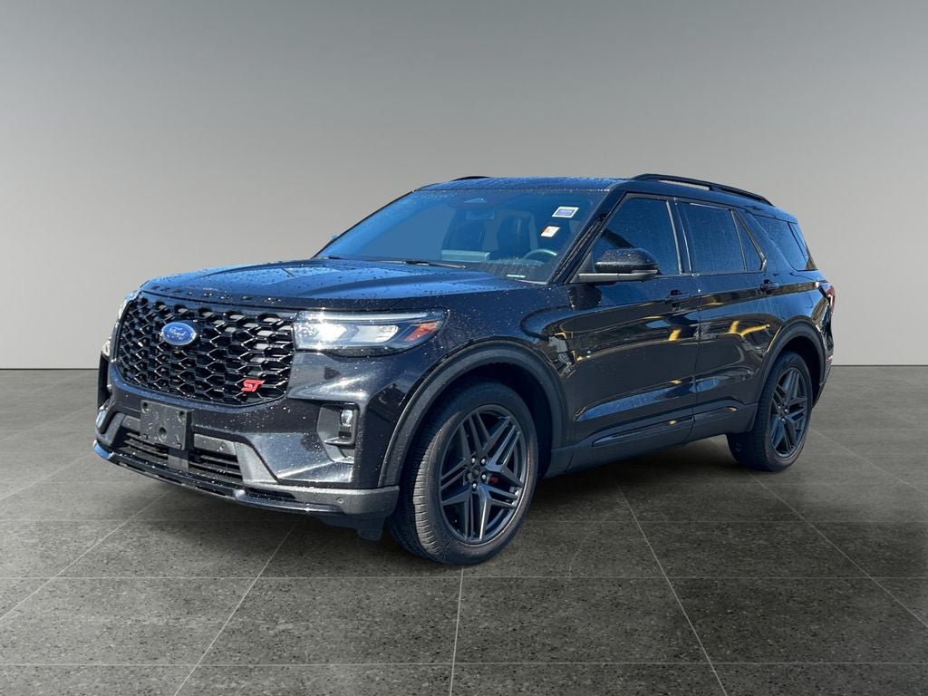 Used 2025 Ford Explorer ST AWD/4WD image 3