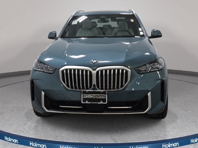 Certified 2024 BMW X5 xDrive40i w/ Premium Package AWD/4WD image 2