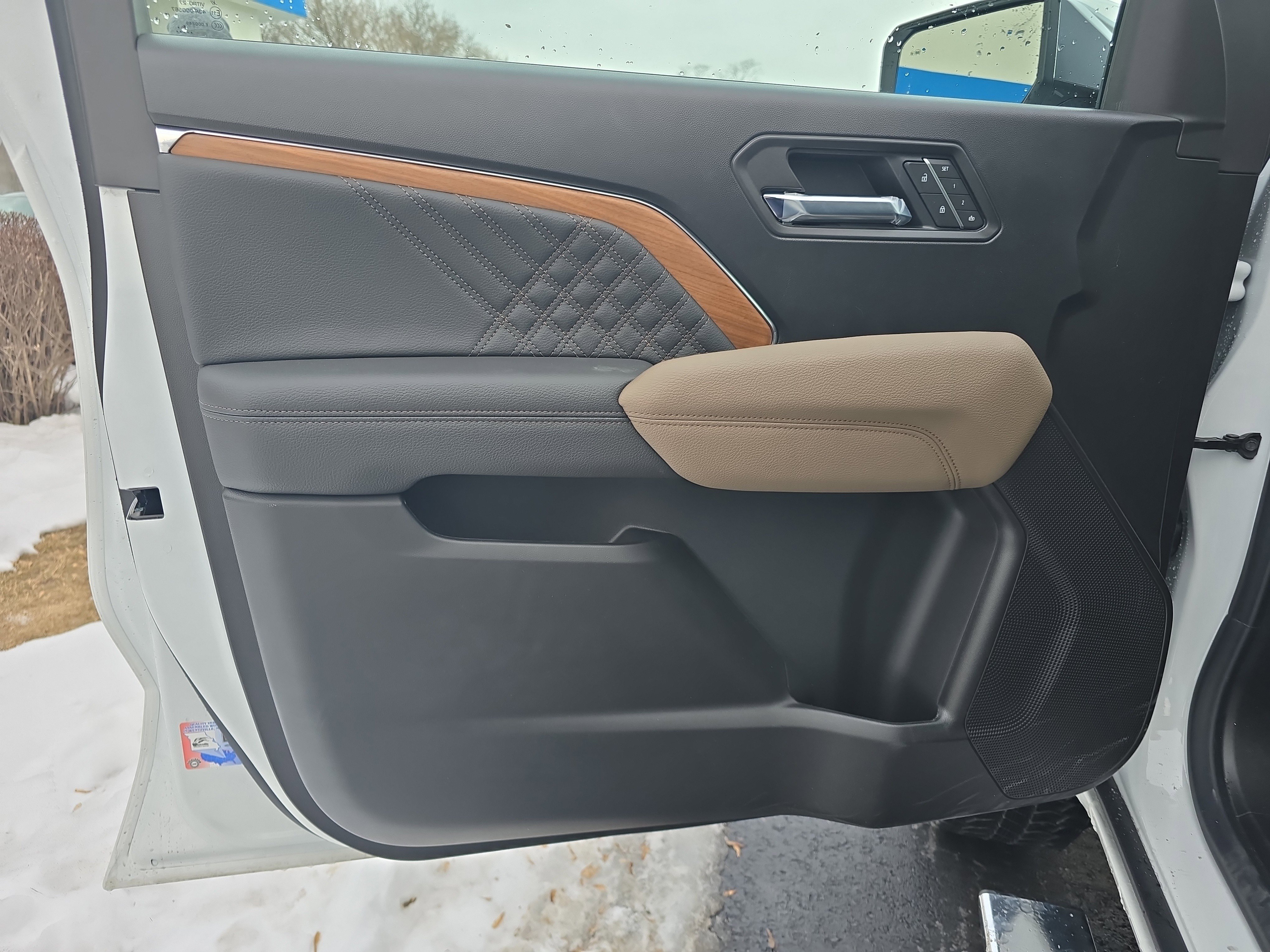 New 2026 GMC Canyon Denali image 16