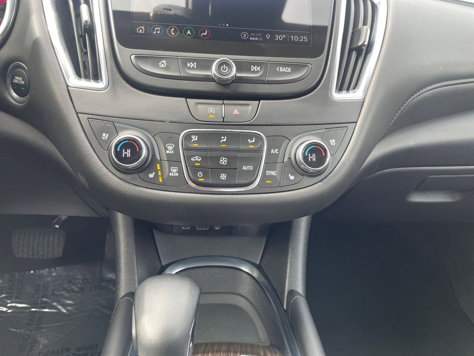 Used 2024 Chevrolet Malibu LT image 17