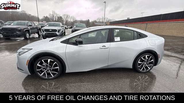 New 2026 Toyota Prius Plug-In Hybrid image 2