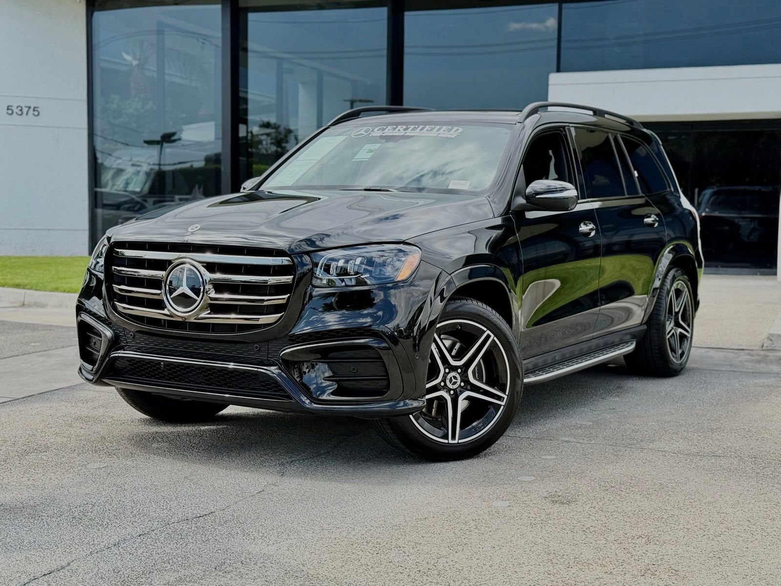 Used 2026 Mercedes-Benz GLS 450 4MATIC image 2