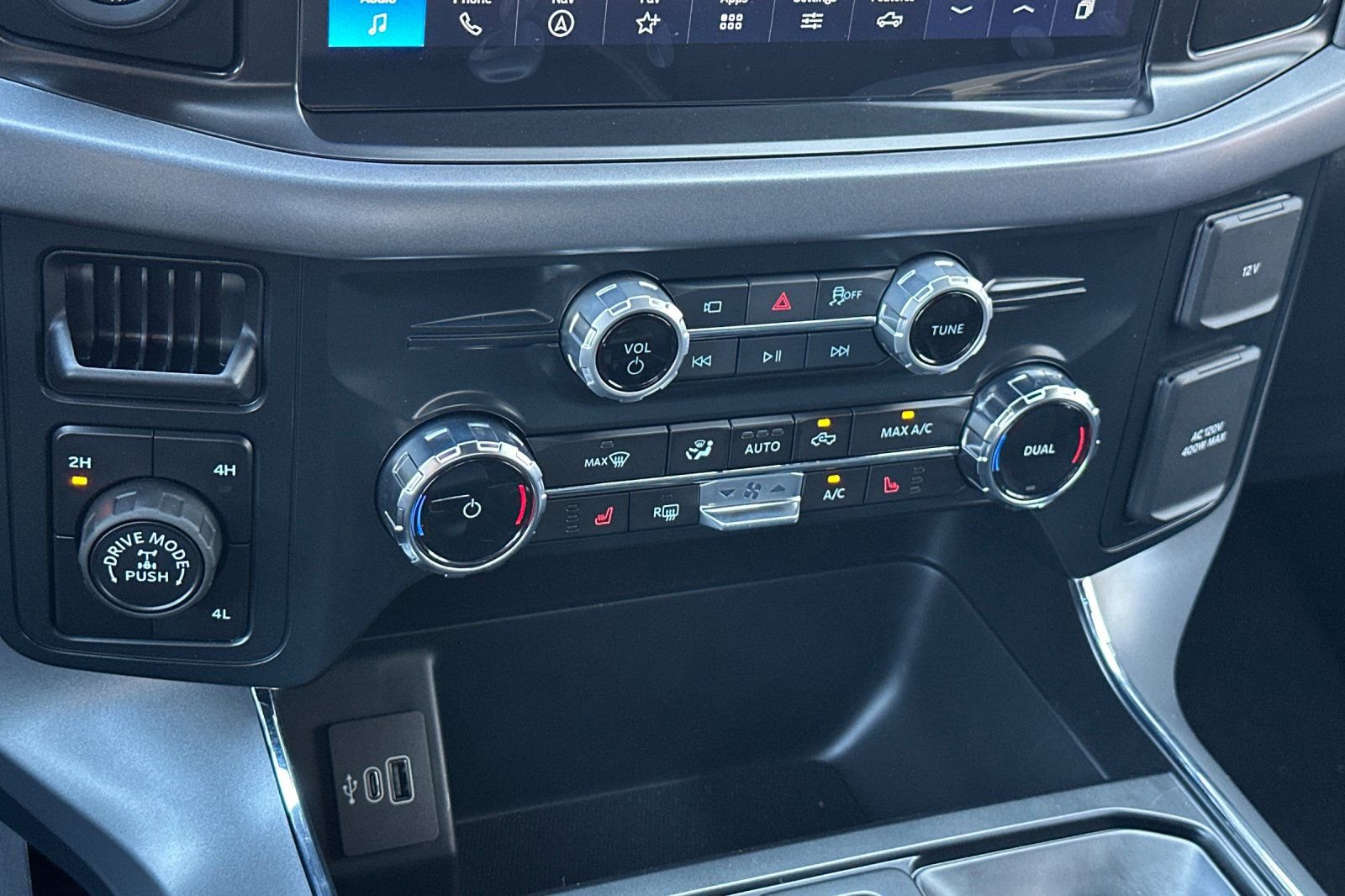 New 2026 Ford F150 XLT w/ Equipment Group 302A MID image 20