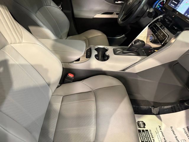Used 2021 Toyota Venza Limited w/ Advanced Technology Package AWD/4WD image 30