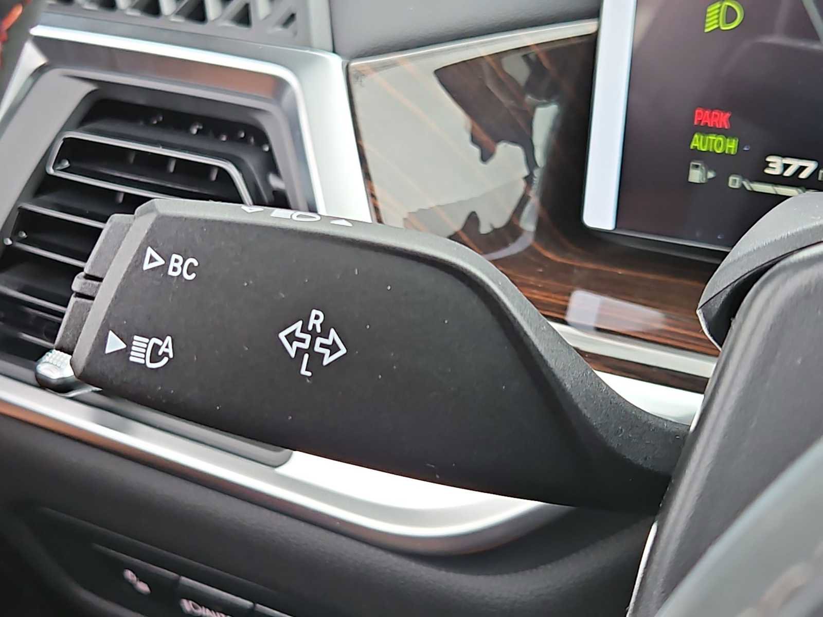 New 2026 BMW X5 M60i w/ Climate Comfort Package image 25