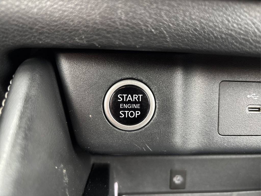 Used 2023 Nissan Rogue Platinum w/ Platinum Premium Package image 35