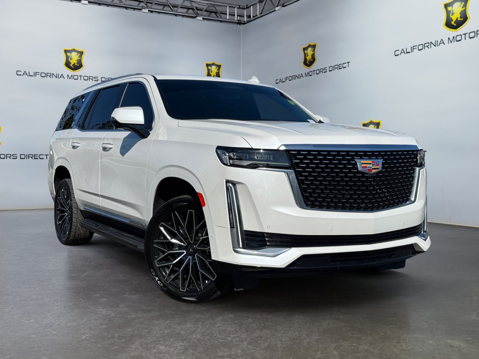 Used 2021 Cadillac Escalade Premium Luxury AWD/4WD image 7
