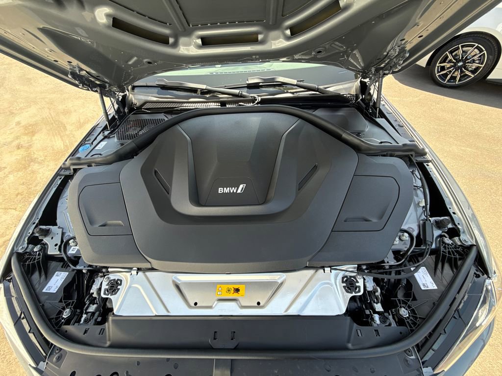 New 2026 BMW i4 eDrive40 image 8
