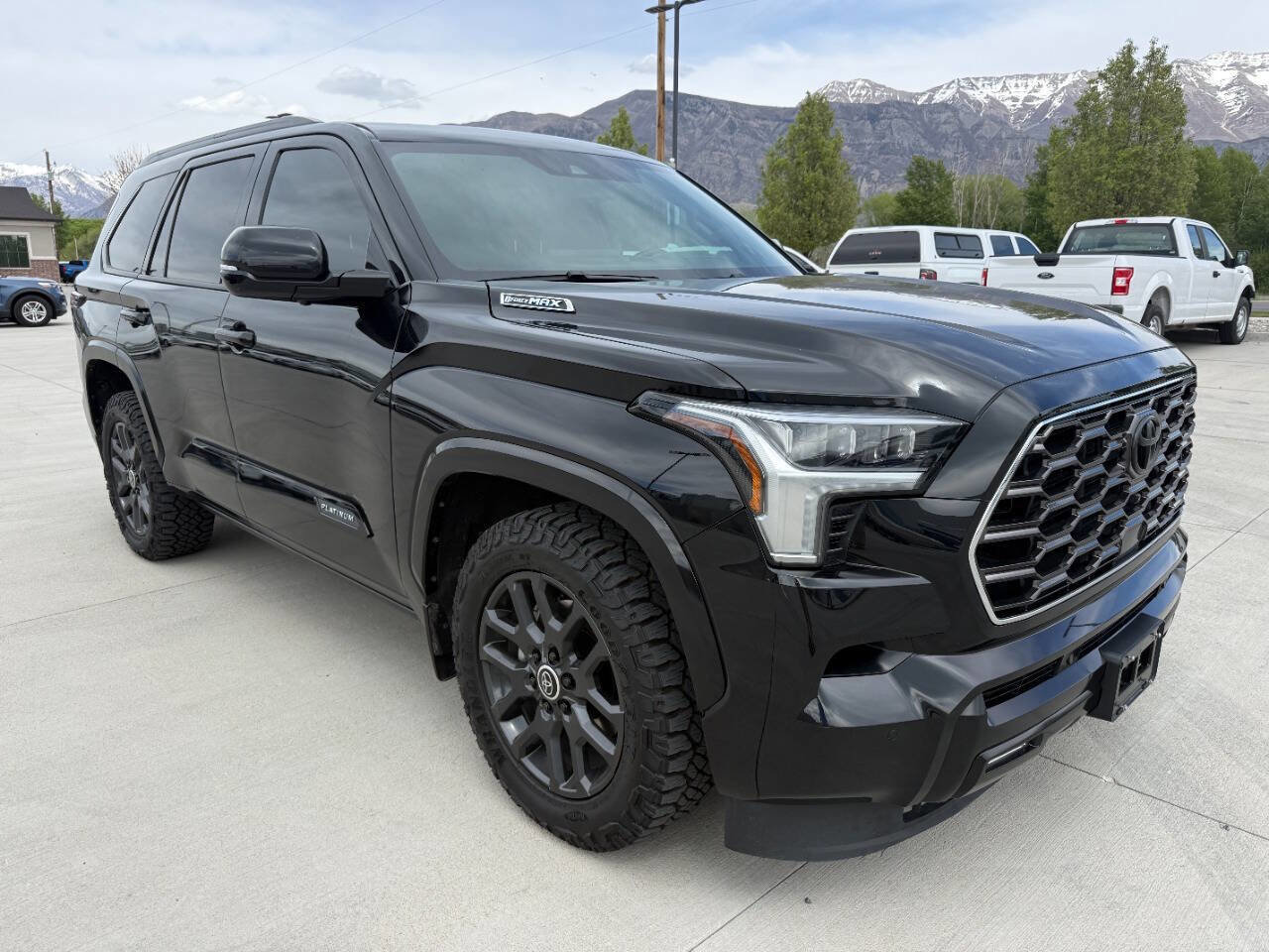 Used 2024 Toyota Sequoia Platinum AWD/4WD image 1