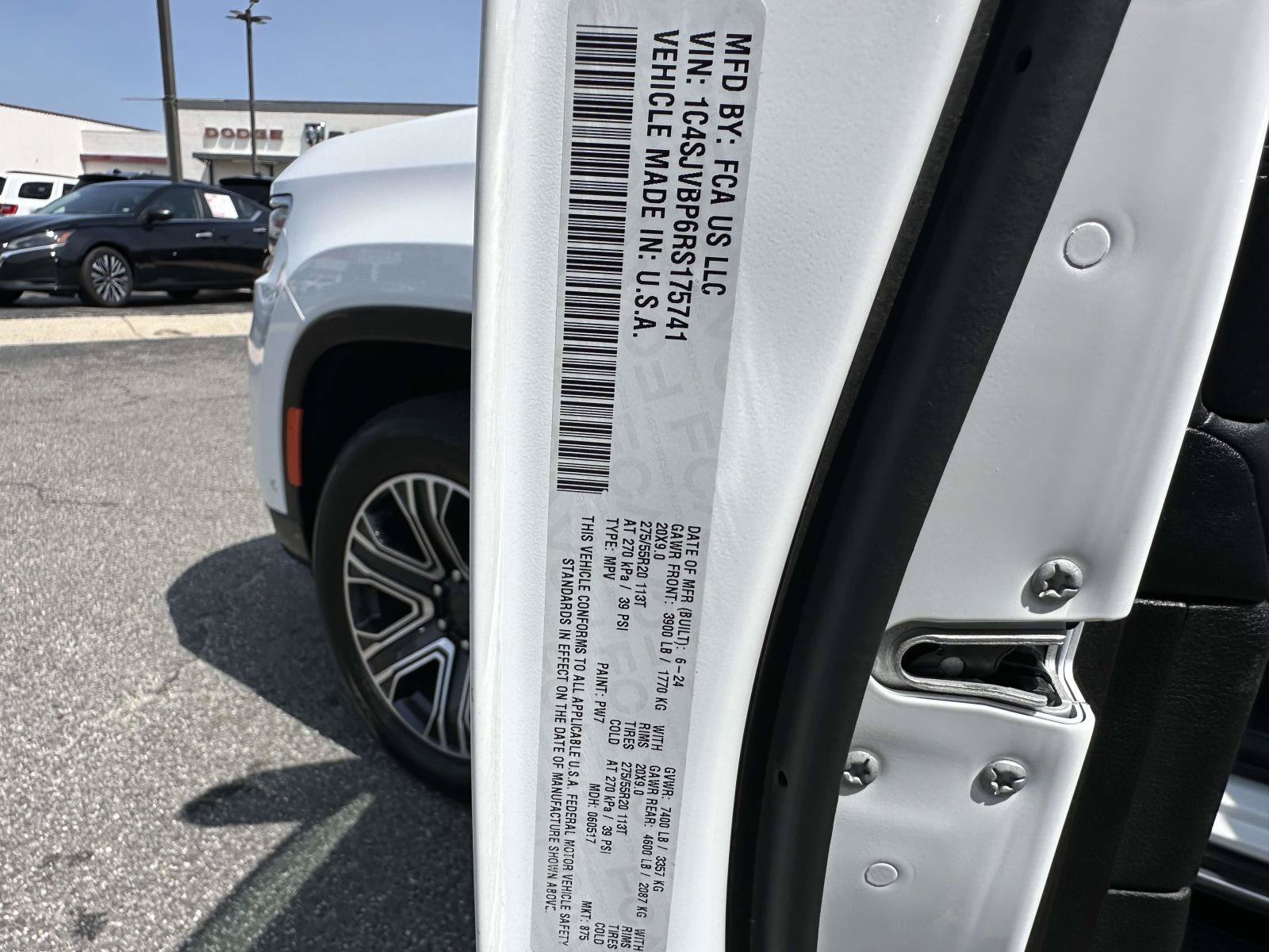 Used 2024 Jeep Wagoneer Series II AWD/4WD image 41