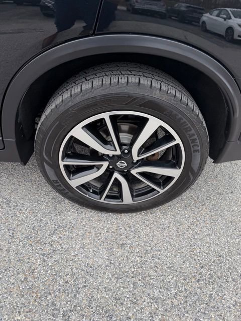 Used 2020 Nissan Rogue SL w/ Premium Package image 9