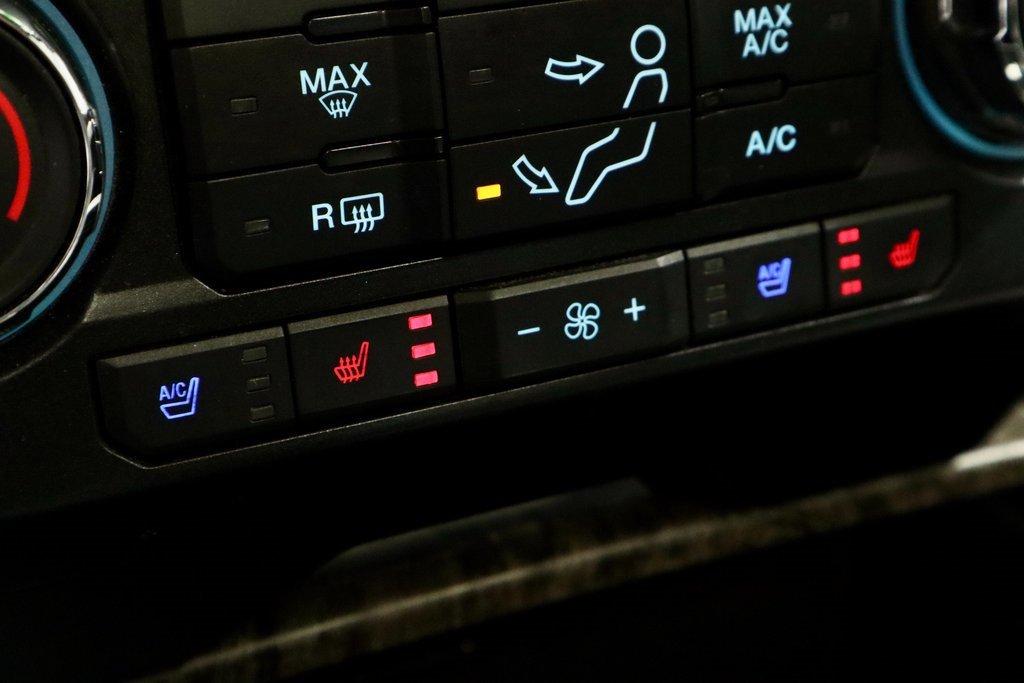 Used 2019 Ford F350 Lariat w/ Lariat Ultimate Package image 4