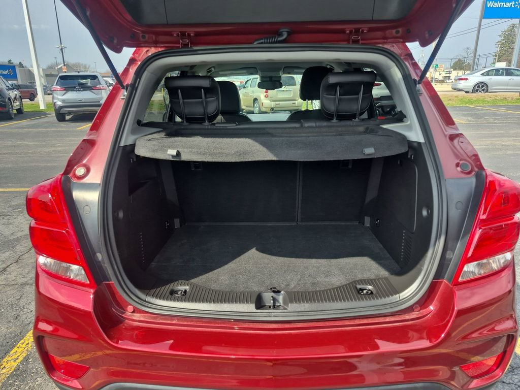 Used 2022 Chevrolet Trax LT w/ LT Convenience Package image 27