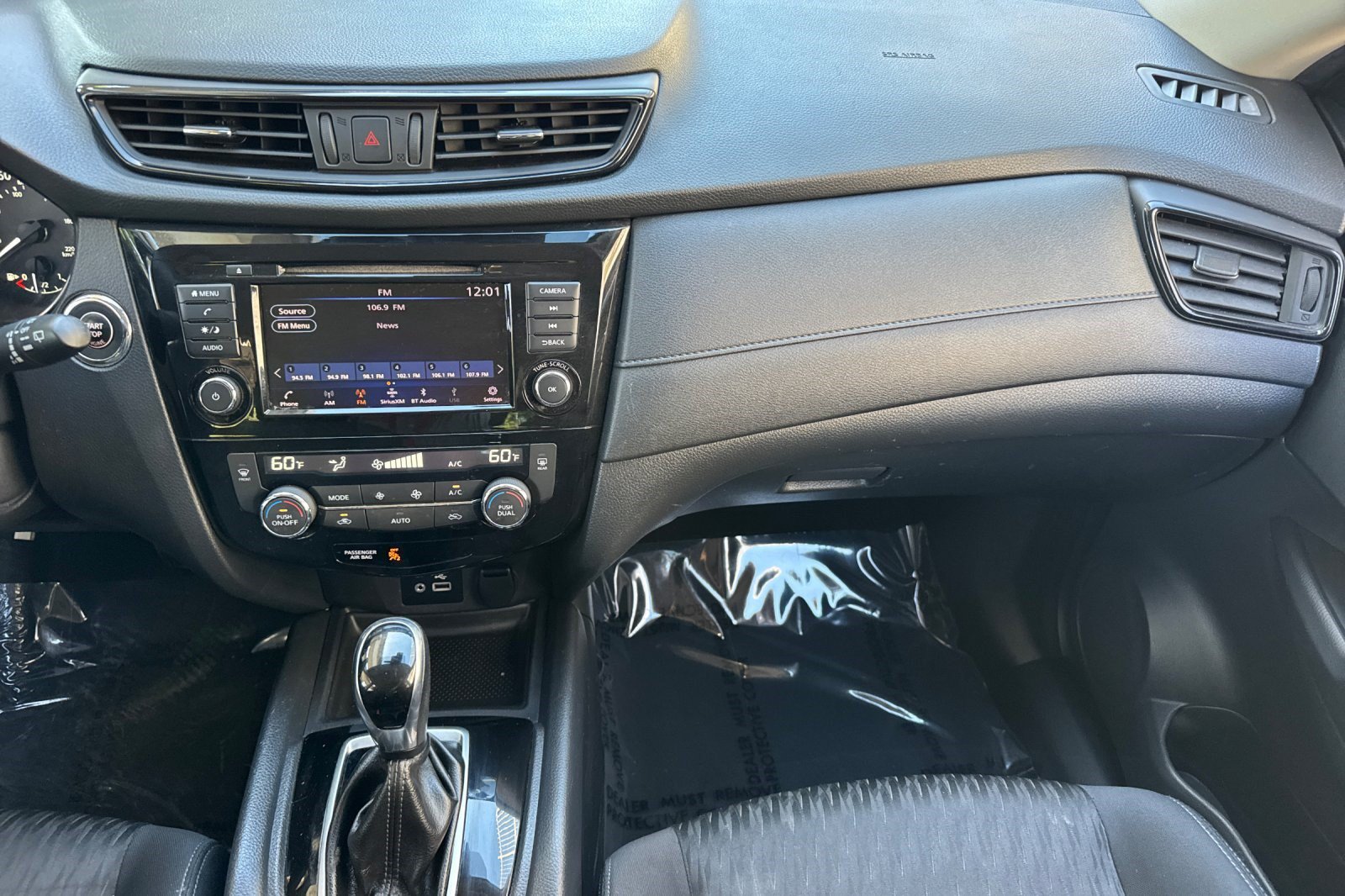 Used 2020 Nissan Rogue SV FWD image 19