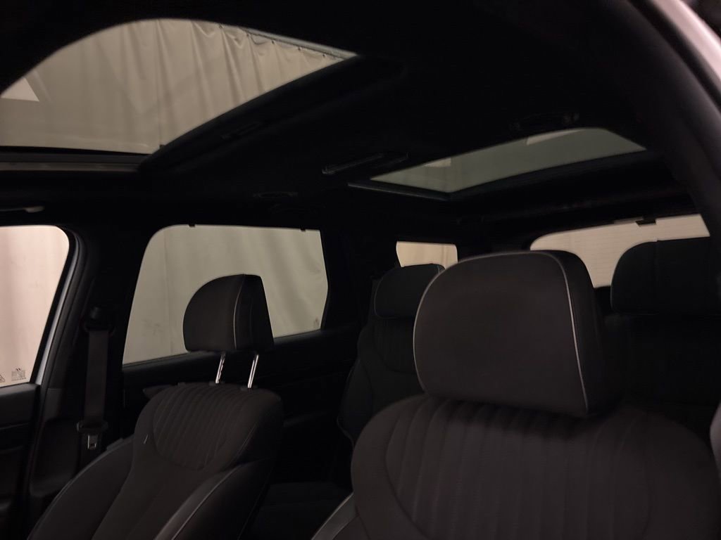 Used 2025 Hyundai Palisade Calligraphy image 24