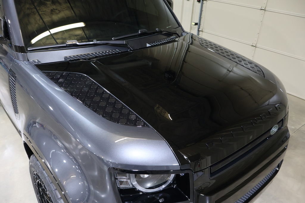 Used 2025 Land Rover Defender 130 V8 image 68