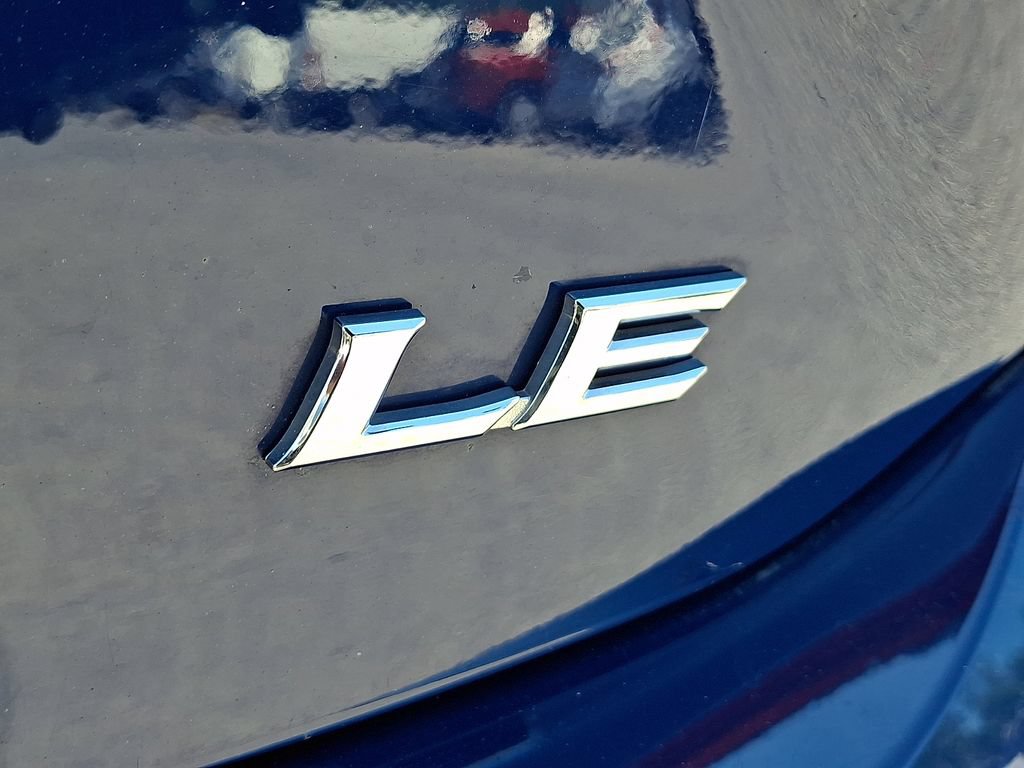 Used 2025 Toyota Camry LE FWD image 31