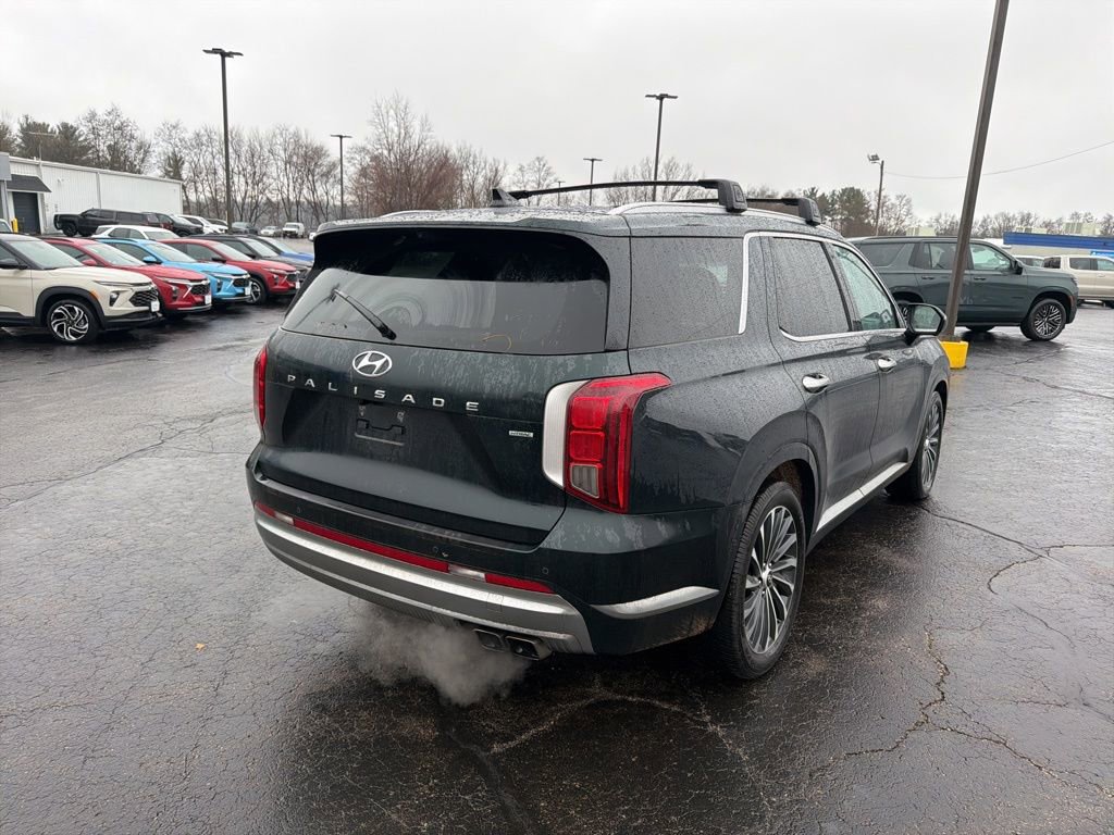 Used 2023 Hyundai Palisade Calligraphy image 4