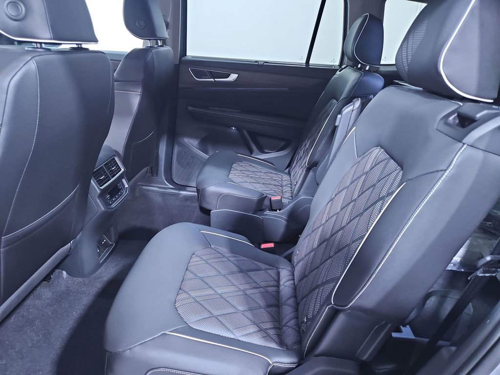 New 2026 Volkswagen Atlas SEL Premium R-Line image 25