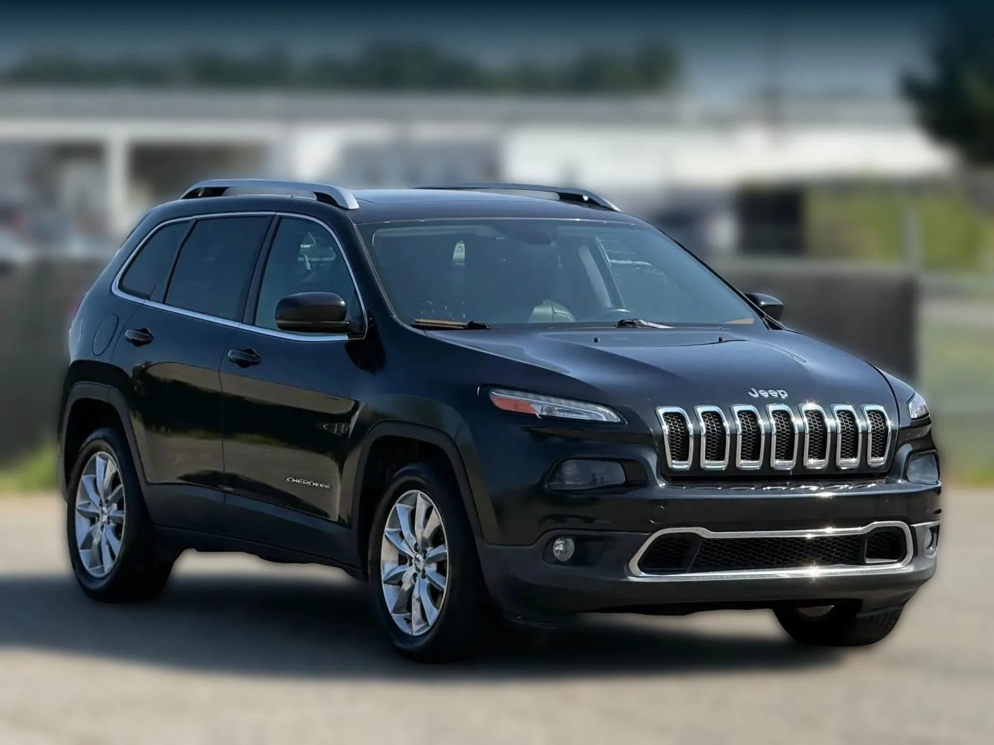 Used 2015 Jeep Cherokee Limited AWD/4WD image 1