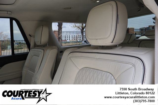 Used 2021 Lincoln Navigator Black Label w/ Special Edition Package AWD/4WD image 27