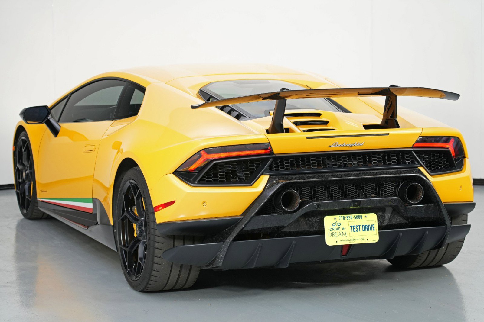 Used 2018 Lamborghini Huracan Performante image 47