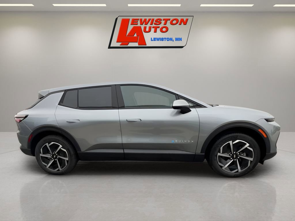 New 2026 Chevrolet Equinox EV LT image 9