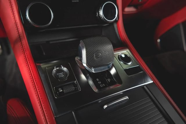 Used 2022 Jaguar F-PACE SVR AWD/4WD image 35