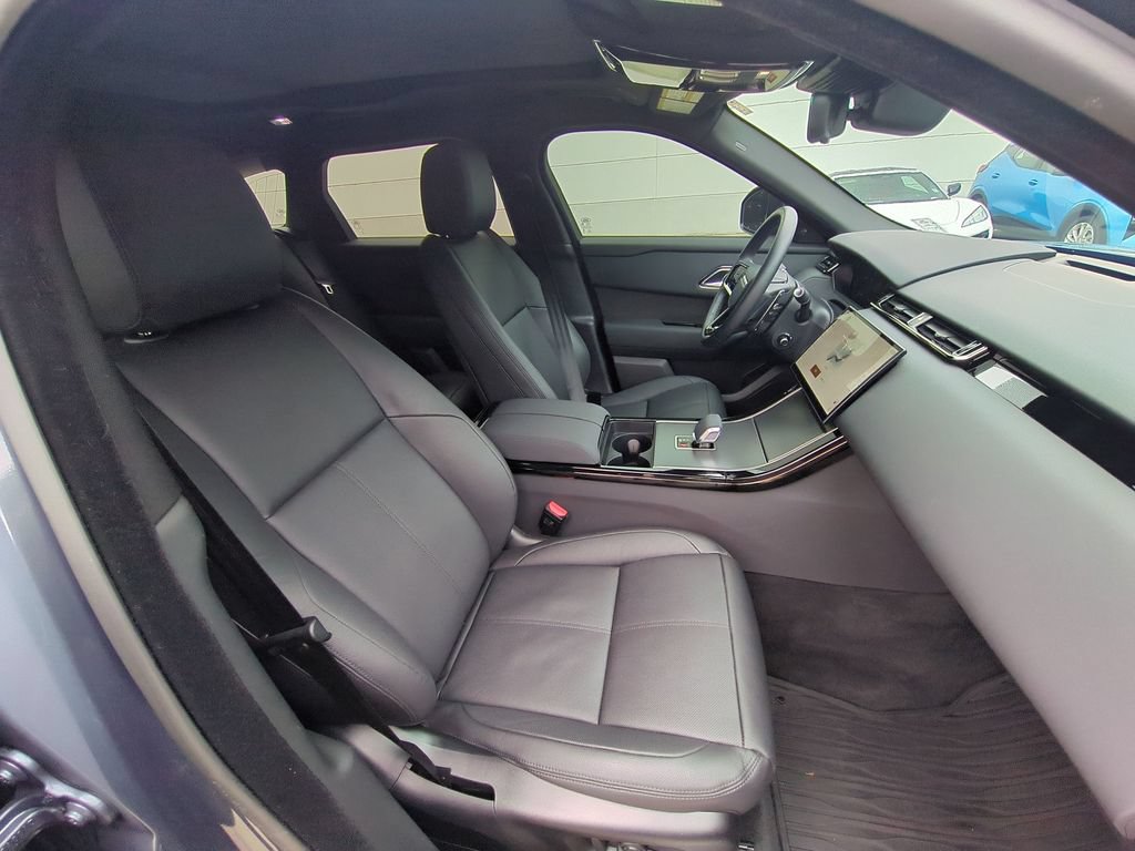 Used 2025 Land Rover Range Rover Velar Dynamic SE AWD/4WD image 36