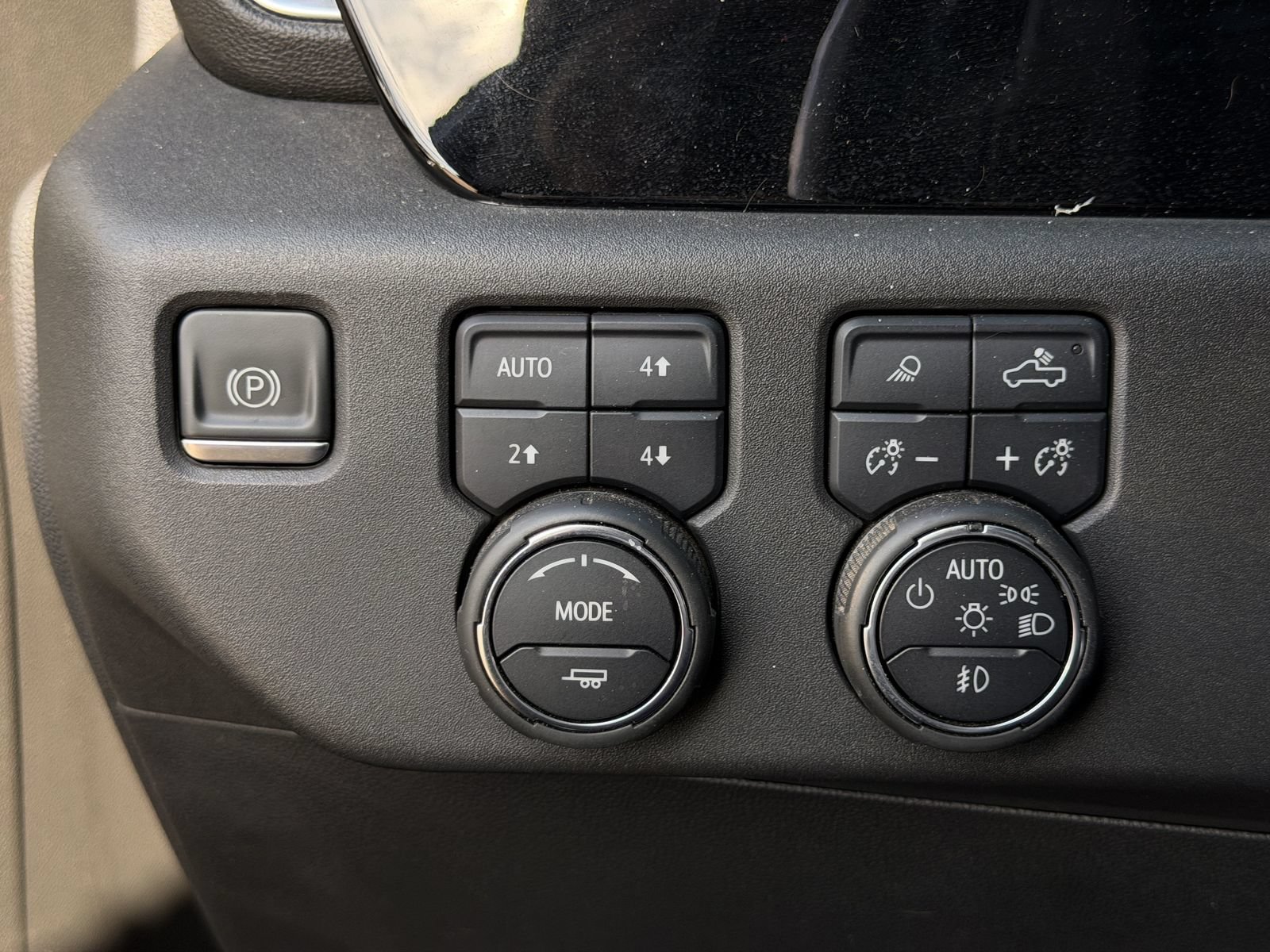 Used 2022 Chevrolet Silverado 1500 LT Trail Boss w/ LT Trail Boss Premium Package AWD/4WD image 25