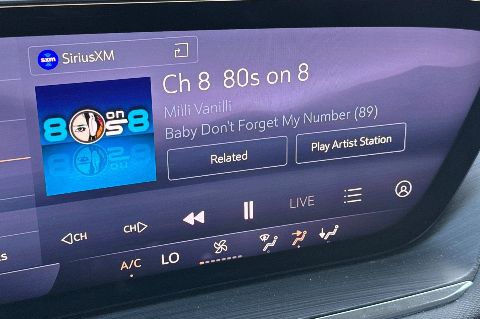 Certified 2025 Buick Envision Preferred image 21