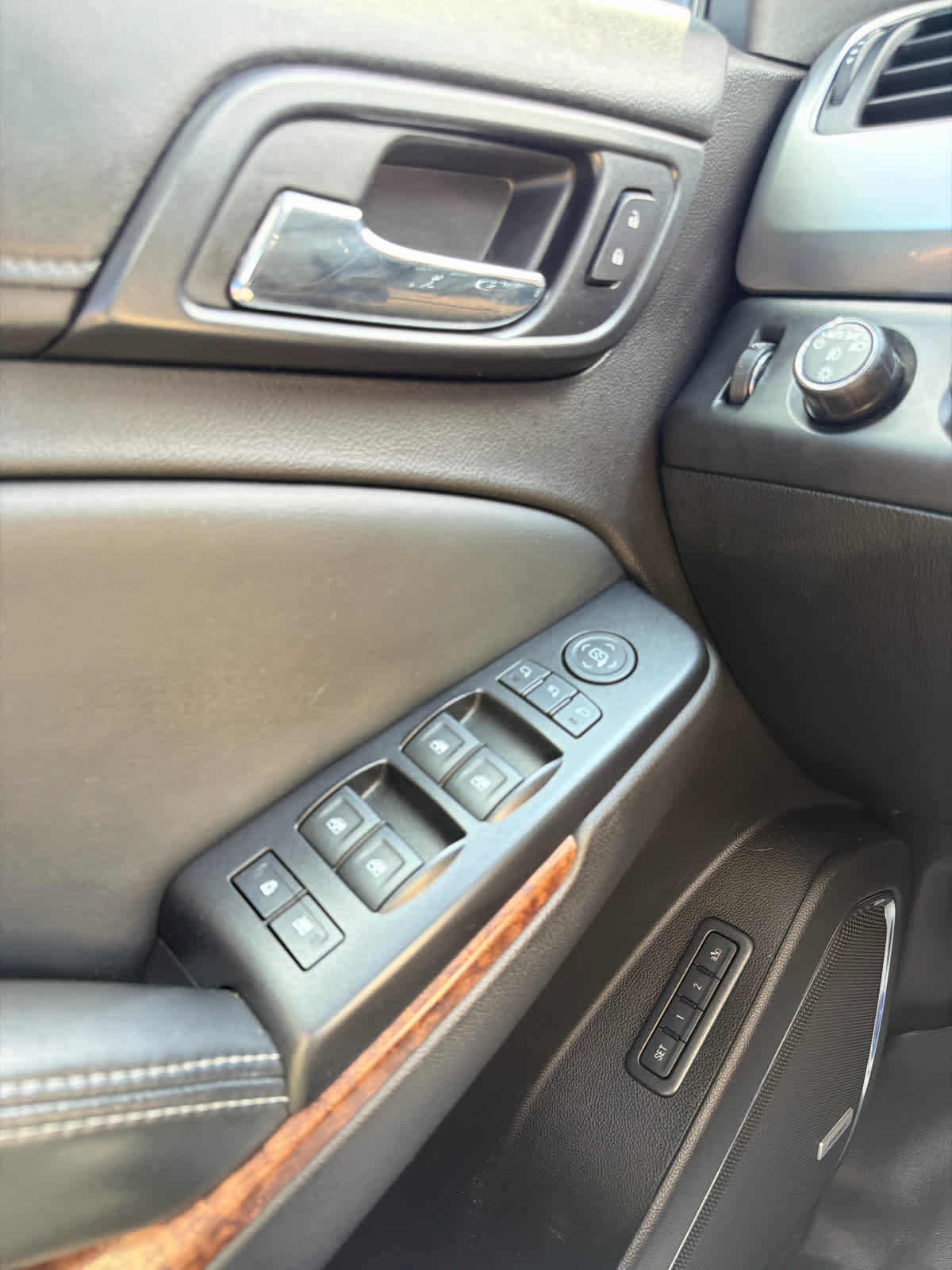 Used 2016 Chevrolet Tahoe LTZ image 20