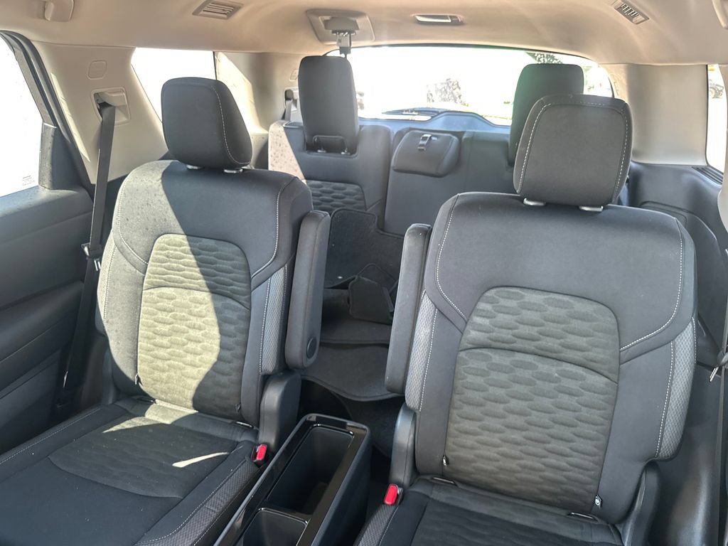 Certified 2025 Nissan Pathfinder SV w/ SV Premium Package FWD image 48
