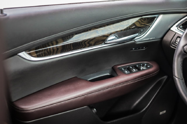 Used 2023 Cadillac XT6 Premium Luxury AWD/4WD image 38