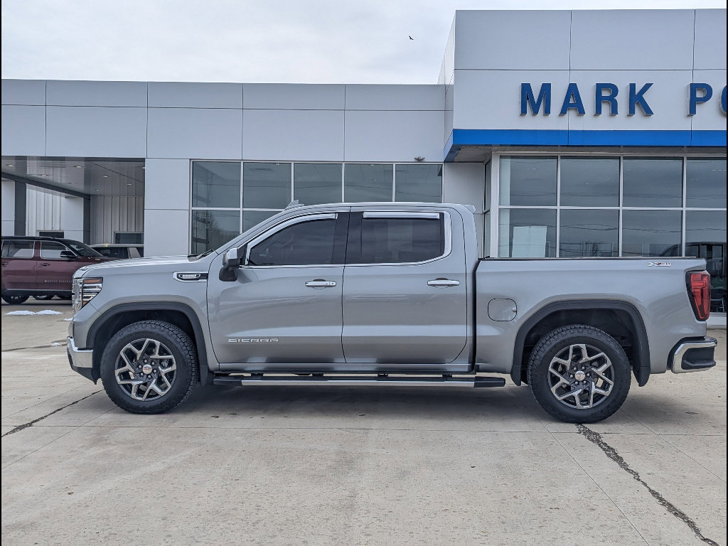 Used 2023 GMC Sierra 1500 SLT w/ SLT Premium Plus Package image 9